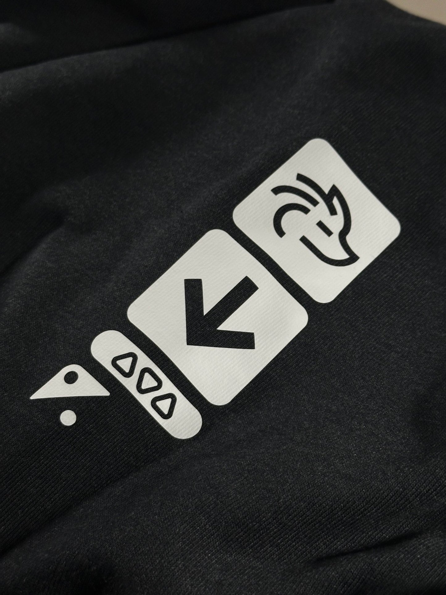 Yajirushi 矢印 Hoodie - Yuka Designs