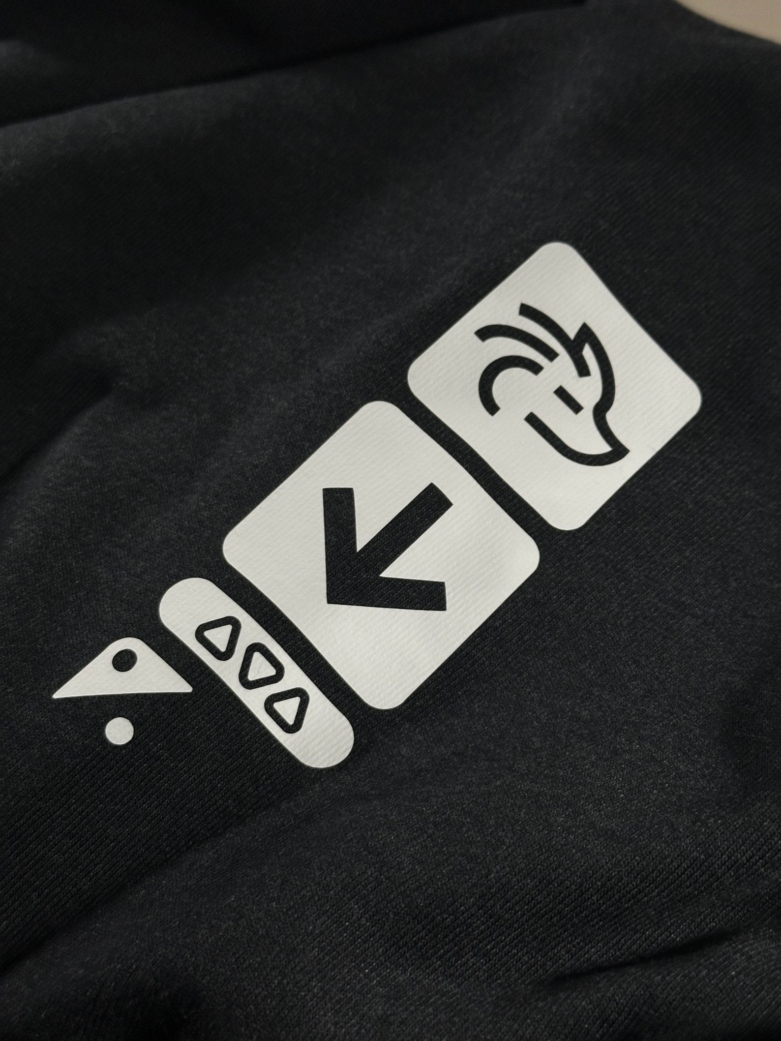 Yajirushi 矢印 Hoodie - Yuka Designs