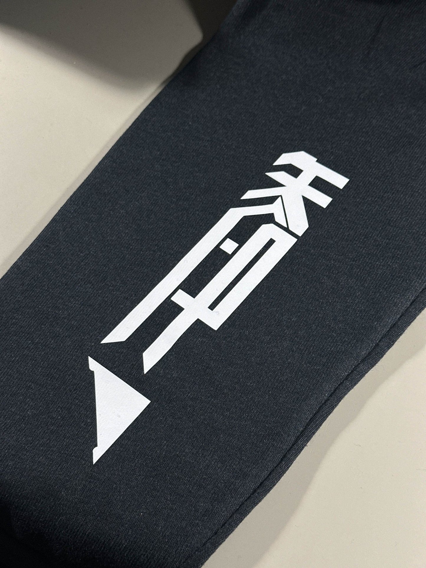 Yajirushi 矢印 Hoodie - Yuka Designs